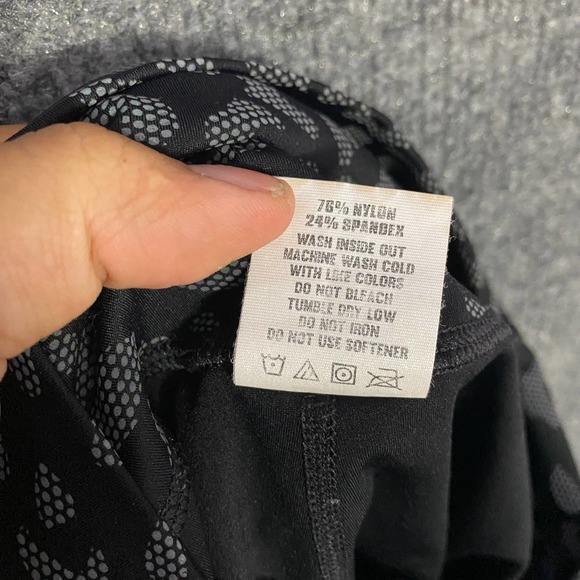 Zyia Active Biker Shorts XS Black Leopard Reflective Hustle 7" Workout High Rise - Picture 14 of 15